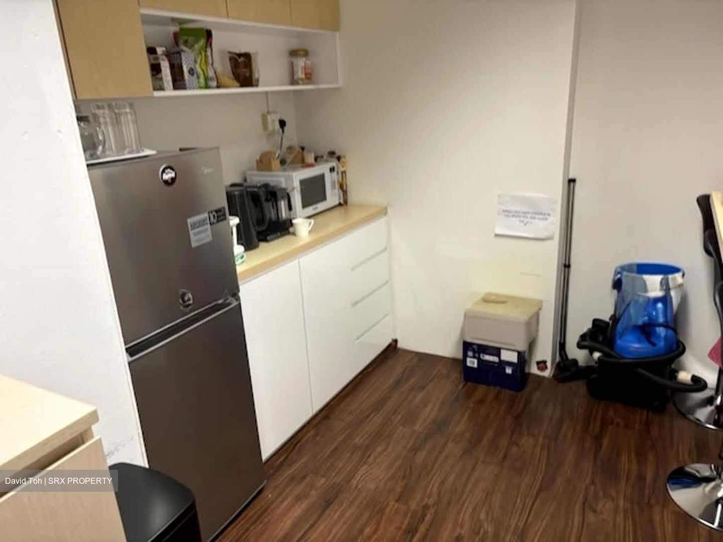 Raffles Place MRT (D1), Office #569453301